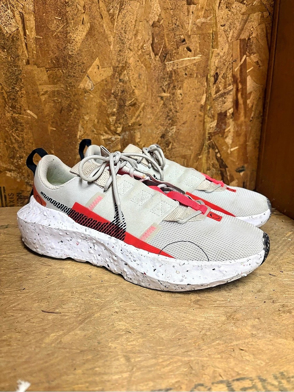 Nike Crater Athletic Shoes White & Red US 10